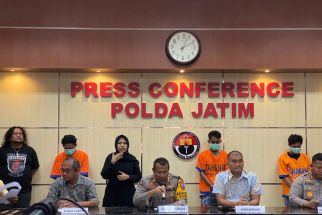 Polisi Ringkus Otak Pelaku Pelemparan Bom Ikan ke Rumah Ketua KPPS Pamekasan - JPNN.com Jatim