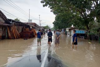 Ribuan Rumah di Cirebon Timur Terendam Banjir, 200 Jiwa Mengungsi - JPNN.com Jabar
