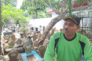 Kisah Juru Kunci Makam Bergota Semarang: Menjelang Ramadan Sibuk Melayani Peziarah - JPNN.com Jateng