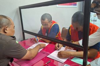 2 Tersangka Pungli PTSL Ponorogo Dipindahkan ke Rutan Surabaya Demi Hal Ini - JPNN.com Jatim