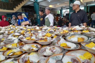 Masjid Jogokariyan Menyediakan 3.500 Menu Buka Puasa Tiap Harinya - JPNN.com Jogja