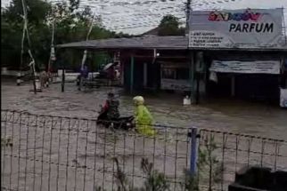 Curah Hujan Tinggi, Grobogan Kembali Dilanda Banjir, Arus Lalu Lintas Lumpuh  - JPNN.com Jateng