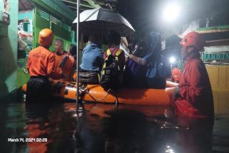 Kota Pekalongan Dikepung Banjir, Jumlah Pengungsi Kian Bertambah - JPNN.com Jateng