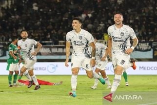 Borneo FC Hanya Menang Tipis atas PSS Sleman, Pieter Huistra Berkomentar Begini - JPNN.com Jateng