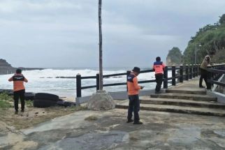 Warga Pesisir Malang Waspadai Cuaca Ekstrem Sebabkan Banjir Rob - JPNN.com Jatim