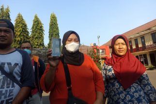 Puluhan Mak-Mak di Surabaya Mengaku Tertipu Arisan Idulfitri Rp250 Juta - JPNN.com Jatim