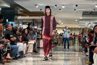 SOGO Gelar Fashion Show Busana Muslim Pria dari Brand-Brand Ternama - JPNN.com Jatim
