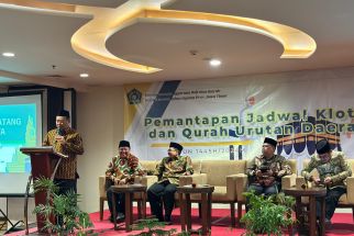 Hasil Pengundian, Calon Jemaah Haji Wilayah Bojonegoro Kloter Pertama Embarkasi Surabaya - JPNN.com Jatim