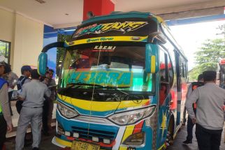 12 Bus di Kota Semarang Terjaring Operasi Pengecekan Rem - JPNN.com Jateng