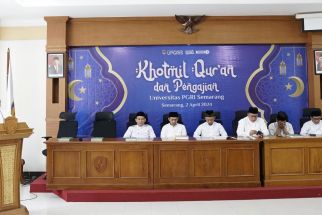 Memahami Makna Alquran, UPGRIS Menggelar Khotmil Qur'an & Pengajian - JPNN.com Jateng