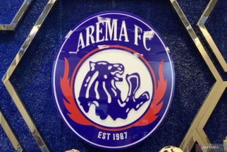 Berbenah, Arema FC Susun Komposisi Tim Pelatih Baru, 3 Asisten Dilepas - JPNN.com Jatim