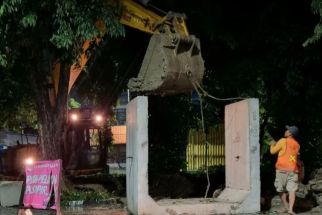 DPRD Surabaya Minta Pemkot Tangani Banjir Gunakan Bor Penyedot Saluran Air - JPNN.com Jatim