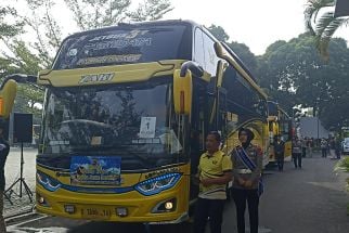 Ratusan Warga Bandung Ikut Mudik Gratis Polda Jabar - JPNN.com Jabar