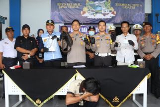 Sopir Bus Jurusan Blitar-Lampung Tertangkap Gunakan Sabu-Sabu Untuk Doping - JPNN.com Jatim