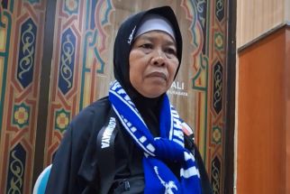 Menabung Puluhan Tahun, Kuli Panggul Pasar Pabean Akhirnya Berangkat Haji - JPNN.com Jatim