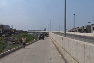 Ramai Warga Blokade Jalan Flyover Ciroyom, Begini Penjelasan Polisi - JPNN.com Jabar