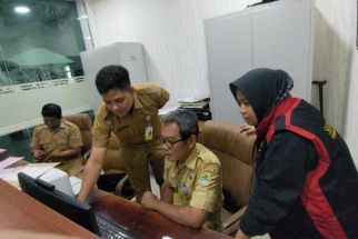 Kantor Pemkab Karawang Digeledah Penyidik Kejati Jabar - JPNN.com Jabar