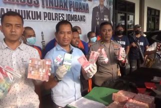 Polres Jombang Ungkap Peredaran Upal Rp1 miliar, 4 Orang Sindikat Diringkus - JPNN.com Jatim