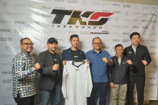 Inkubator Bisnis Atlet Wirausaha Hasilkan Produk Seragam Taekwondo Dobok T-Ultra dan T-1 - JPNN.com Jabar