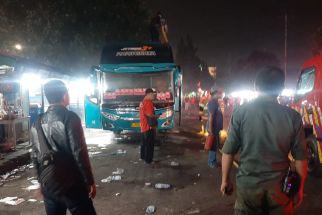 Bus Rombongan SMP Bina Cendekia Cirebon Terbakar di Yogyakarta - JPNN.com Jogja