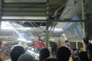 Bobol Minimarket di Gresik, Maling Asal Madiun Dikepung Warga, Begini Nasibnya - JPNN.com Jatim