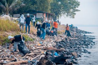 Meratus Lakukan Pembersihan Pantai di 5 Kota Besar di Indonesia Rayakan Hari Laut - JPNN.com Jatim