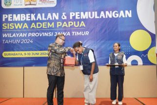 Kadindik Jatim Beri Pesan Siswa ADEM Tuk Kejar Cita-Cita dan Amalkan Ilmu di Papua - JPNN.com Jatim