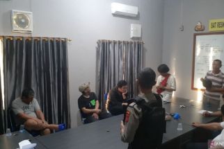 Terombang-ambing di Laut Sukabumi, 3 ABK Asal NTT dan 9 Wisatawan Asal China Diamankan Polisi - JPNN.com Jabar