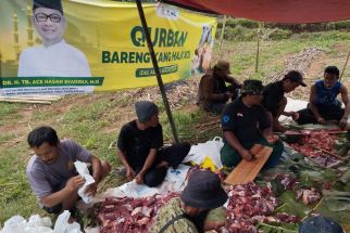 Kang Ace Tebar Kurban di Puluhan Titik Dapil Kabupaten Bandung-KBB - JPNN.com Jabar