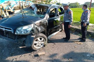 Minibus Asal Madiun Alami Laka Tunggal di Tol Ngawi-Solo, 1 Penumpang Tewas - JPNN.com Jatim