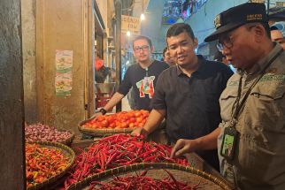 Datang ke Pasar Bogor, Bapanas Pastikan Ketersediaan Bahan Pokok Aman - JPNN.com Jabar