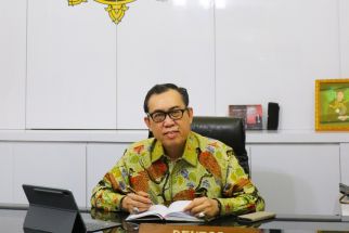 Jelang Berakhirnya Masa Jabatan Presiden, Rektor UWM Menyoroti Warisan Jokowi  - JPNN.com Jogja