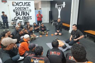 Bersama The Jakmania, Eka Hospital Edukasi Pendukung Sepak Bola Cara Pemberian Pertolongan Pertama - JPNN.com Jabar