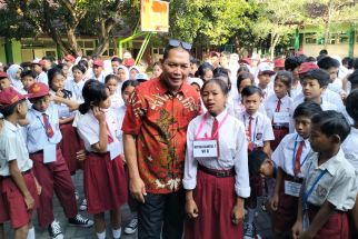 Wali Kota Surakarta Teguh Prakosa Meminta Guru Belajar Tentang Teknologi - JPNN.com Jateng