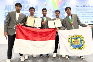 Siswa SMAN 2 Surabaya Harumkan Nama Indonesia Lewat Ajang Internasional di Korea - JPNN.com Jatim