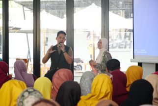 Makin Mantap Maju Pilwakot Semarang, Dico Berdiskusi Parenting dengan 150 Guru - JPNN.com Jateng