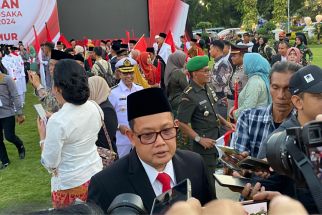 KPK Geledah Biro Kesra Bawa 1 Koper Besar, Begini Respons Pj Gubernur Jatim - JPNN.com Jatim