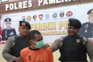 Tantang Carok Pengusaha Tembakau di TikTok, Warga Pamekasan Diringkus Polisi - JPNN.com Jatim