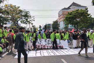 AJI Semarang Kecam Tindakan Represif Polisi Terhadap Massa Aksi - JPNN.com Jateng