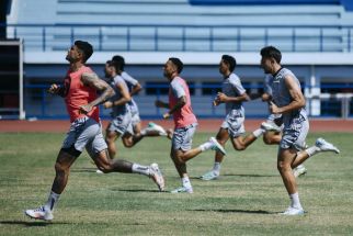 Jeda Internasional, Persib Evaluasi Kesalahan Jelang Laga Kontra PSM Makassar - JPNN.com Jabar