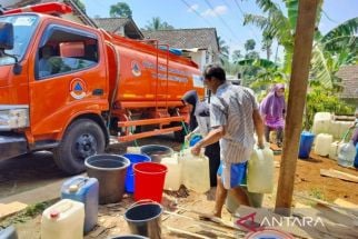 Sejumlah Desa di Temanggung Kesulitan Air Bersih, BPBD Salurkan Bantuan - JPNN.com Jateng