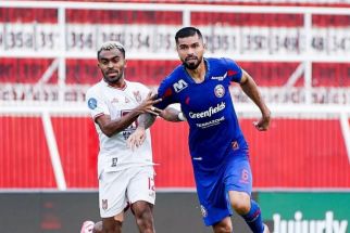 Arema FC Tumbangkan Malut United 3-1 di Kandang, Menang Epic Comeback - JPNN.com Jatim