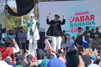  Acep-Gita Sambut Ribuan Warga Depok: Jabar Bahagia Hadir untuk Semua! - JPNN.com Jabar