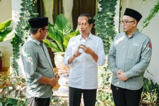 Viral, Jokowi Titip Kabupaten Lamongan kepada Pasangan Abdul Ghofur-Firosya Shalati - JPNN.com Jatim