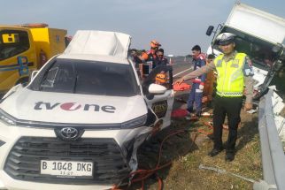 Insiden di Tol Batang-Pemalang, Mobil Kru TV Nasional Kecelakaan, 3 Orang Meninggal - JPNN.com Jateng