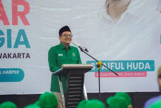 Syaiful Huda Pimpin Ribuan Kader Tunas Bangsa untuk Antarkan Acep - Gita Ngantor di Gedung Sate - JPNN.com Jabar