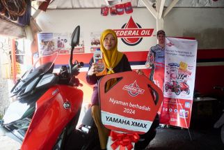 Federal Oil Serahkan Motor dan Ribuan Hadiah untuk Konsumen Beruntung - JPNN.com Jabar