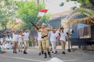 Tumbuhkan Rasa Nasionalisme di Hari Pahlawan, SMAN 2 Surabaya Gelar Drama Kolosal - JPNN.com Jatim