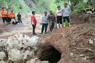 BPBD Jatim dan ITS Kaji Fenomena Lubang Misterius di Tepi Sungai Blitar - JPNN.com Jatim