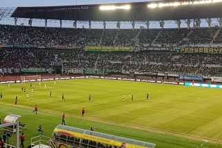 Persebaya Bungkam Persija 2-1, Comeback Dramatis di Stadion GBT - JPNN.com Jatim